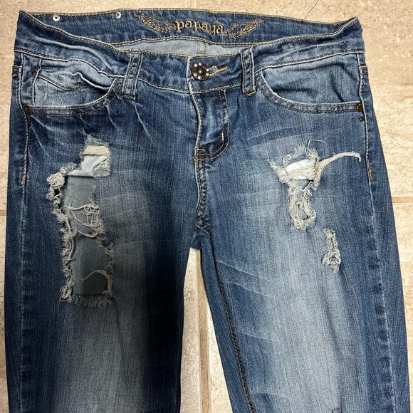 ๐EUC- PAPAYA DISTRESSED BOOT CUT JEANS SZ 7๐๐ - Picture 1 of 9